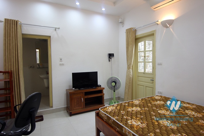 Good studio for rent in Tu Hoa, Tay Ho 